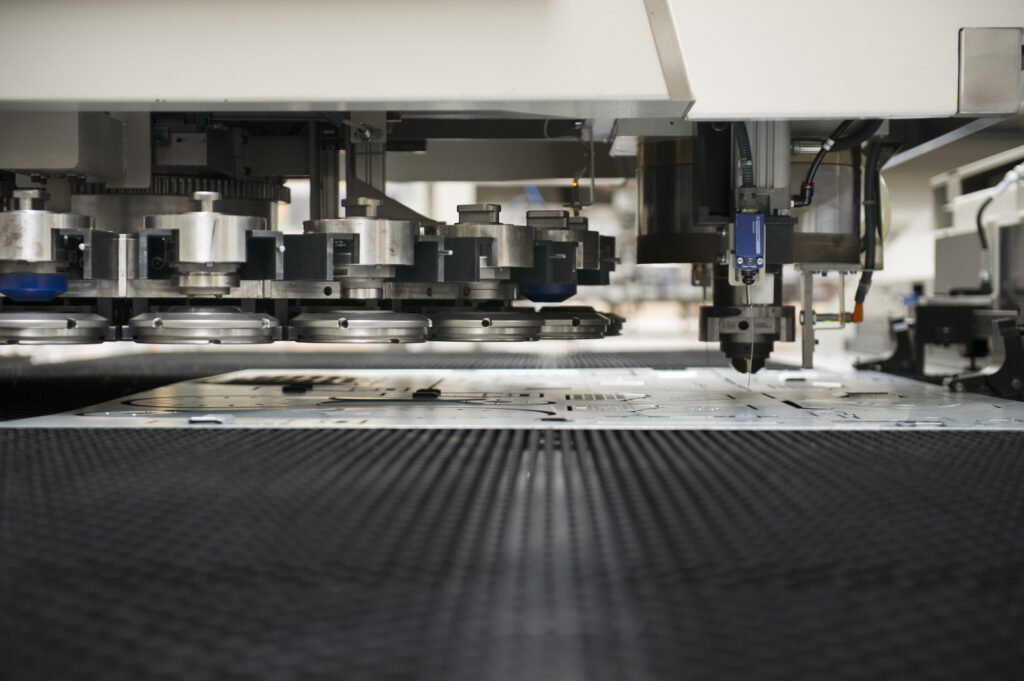 การปฏิวัติของเครื่องพั้นชิ่ง Punching Machine