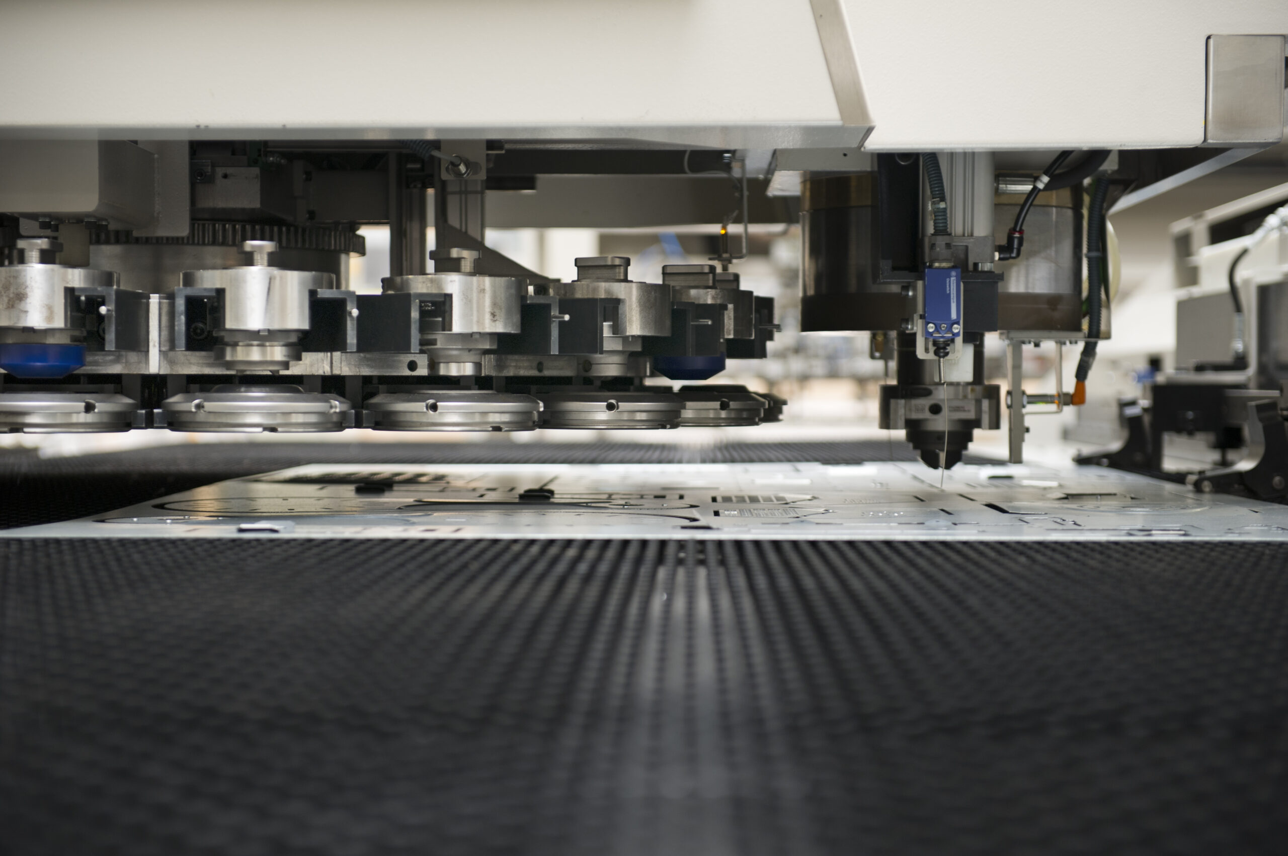 การปฏิวัติของเครื่องพั้นชิ่ง Punching Machine
