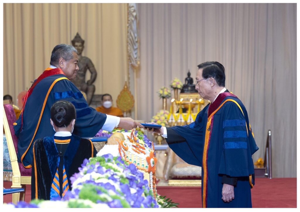 The Council of Ramkhamhaeng University approved an honorary doctorate degree to the President of Sumipol