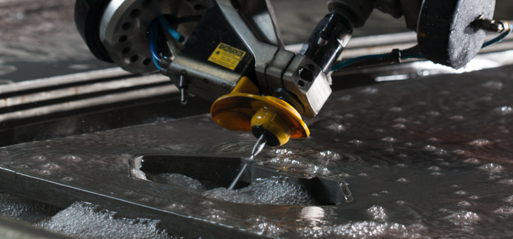 พบกับการพลิกโฉมอุตสาหกรรมทุกแขนง ด้วยเครื่องวอเตอร์เจ็ท ( Waterjet )